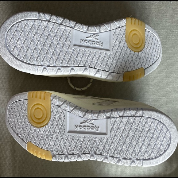 NWOT Reebok Court Double Mix Women's Sneakers - Picture 9 of 9